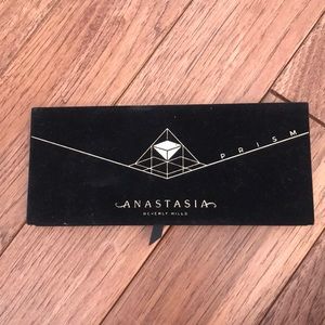 Anastasia Beverly Hills Prism Pallete